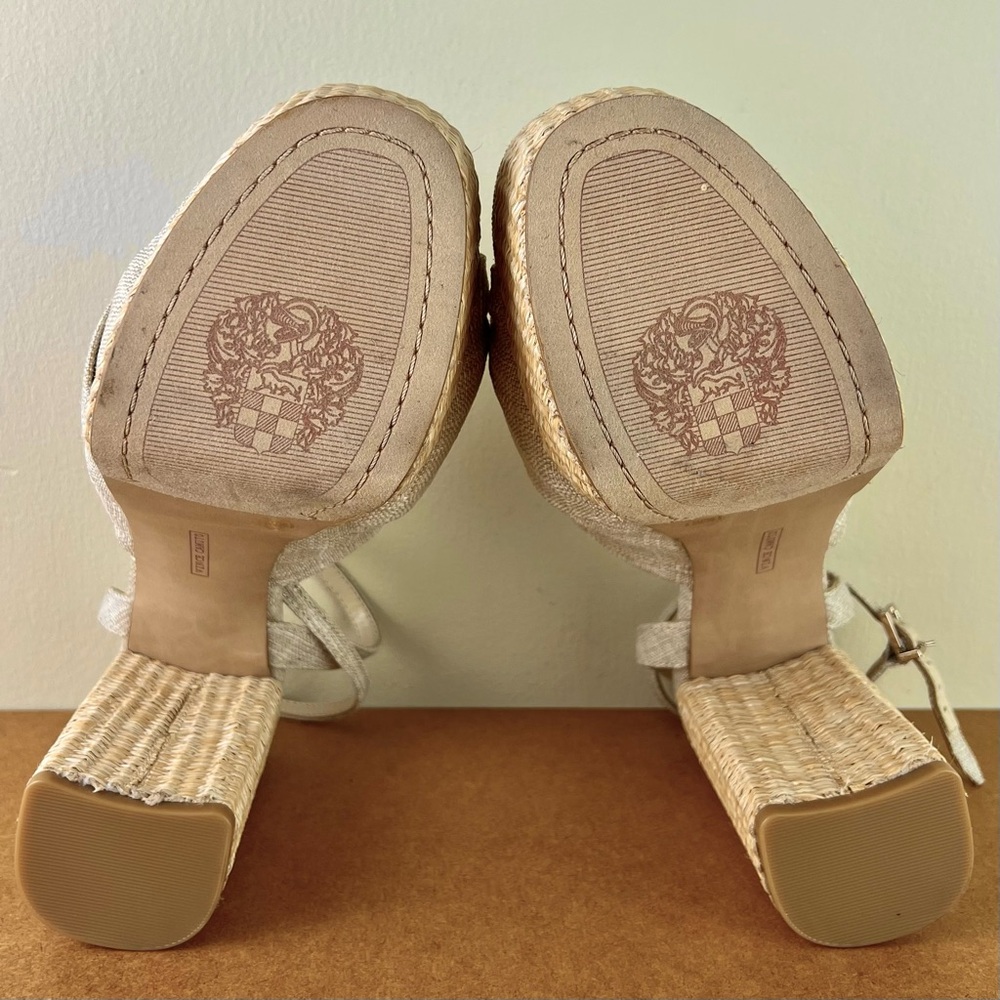 NEW VINCE CAMUTO BEIGE PLATFORM SANDALS - Picture 12 of 12